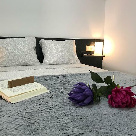 Loft Arco Del Cristo. Apartman Caces Kültér fotó